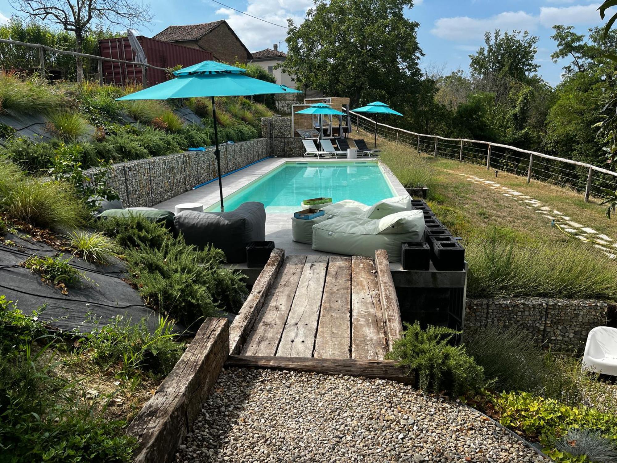 Montegrosso dʼAsti Cascina Giantino Suite Cantina - G A Y - M E N - O N L Y (Adults Only) מראה חיצוני תמונה