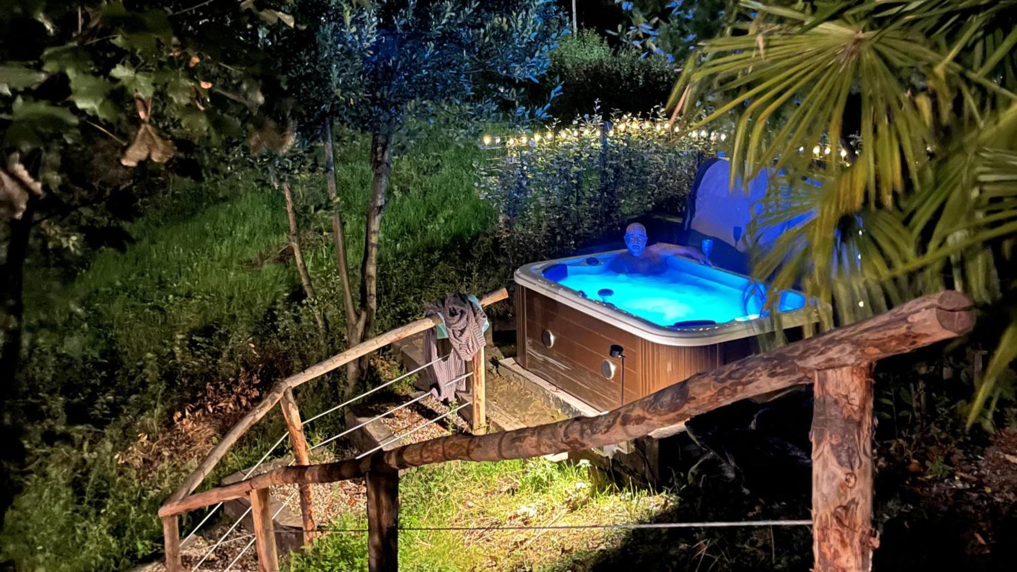 Montegrosso dʼAsti Cascina Giantino Suite Cantina - G A Y - M E N - O N L Y (Adults Only) מראה חיצוני תמונה